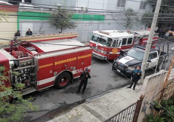 Evacúan a 5 por incendio en casa habitación en Guadalupe