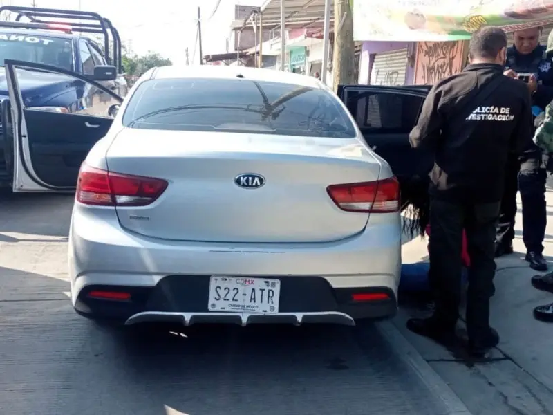 La detenida, identificada como Joana “N”, confesó durante la intervención que su tarea era deshacerse de los restos en un terreno baldío. Foto: Especial.