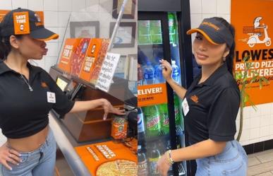 Se viraliza joven empleada de pizzería, aumenta ventas de sucursal
