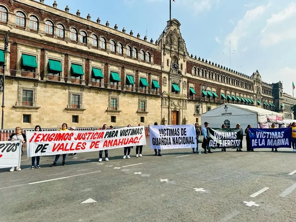 Son mas de 50 familiares que demandan a las autoridades investigar. Fotos: Perla Reséndez