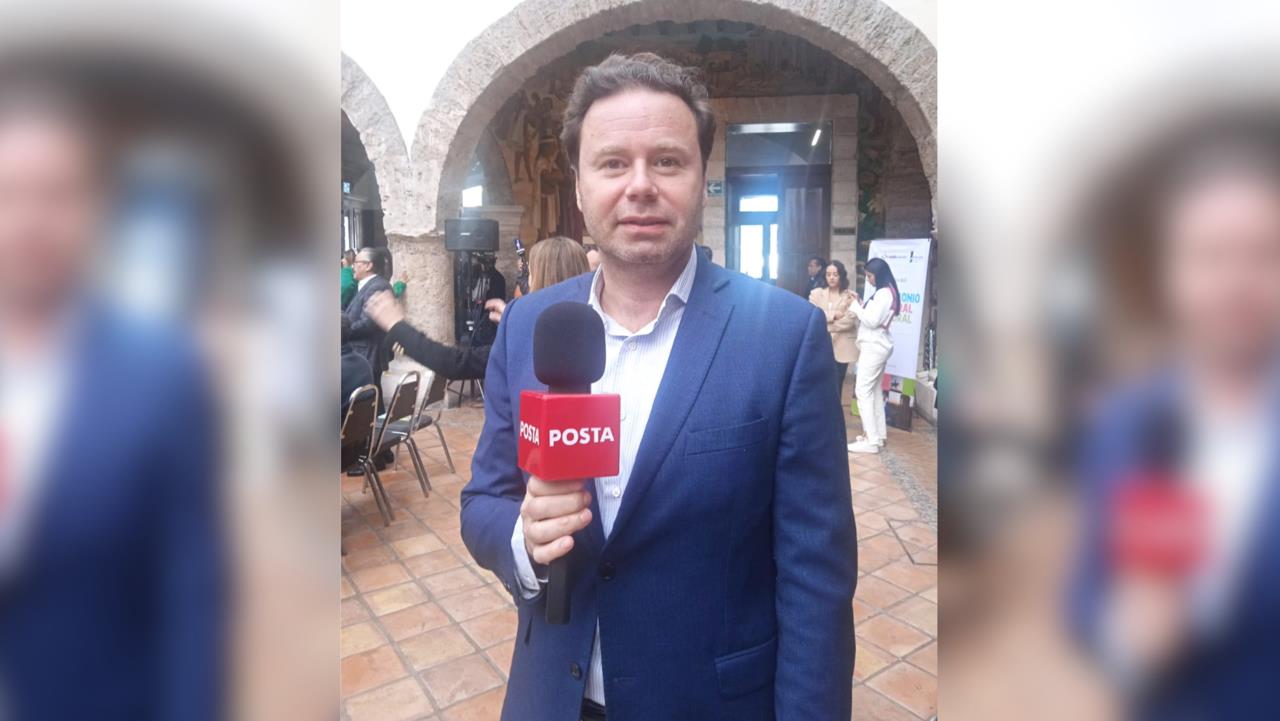 El problema del agua turbia cerca de la sierra de Zapalinamé ya esta resuelto, así lo confirmo el gerente de Aguas de Saltillo, Jordi Bosch / Foto: Claudia Almaraz
