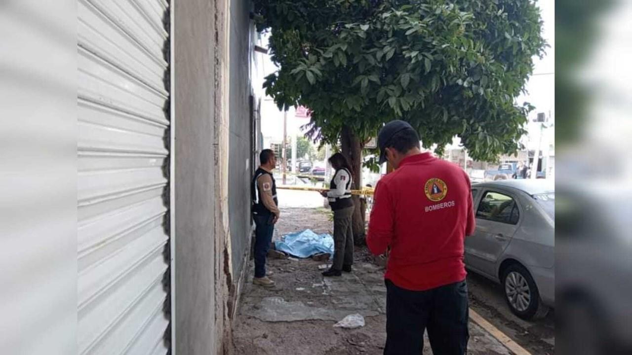 Se desconoce la razón de la muerte del hombre. Foto: Facebook Protección Civil y Bomberos Lerdo.