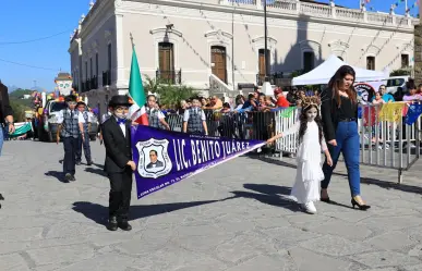 Conmemoran en Santiago Revolución Mexicana con desfile histórico