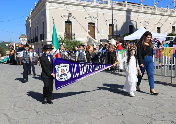 Conmemoran en Santiago Revolución Mexicana con desfile histórico