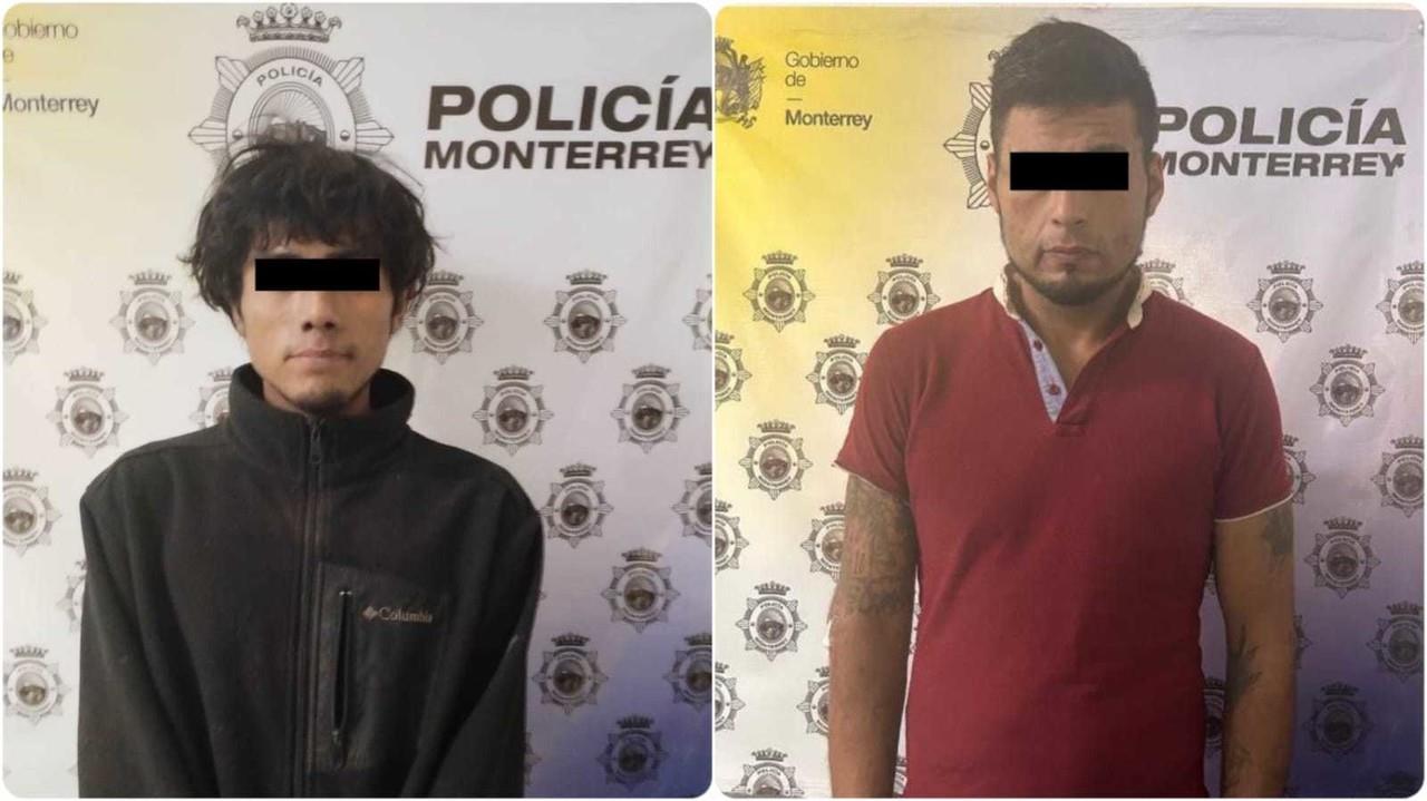 Dos hombres fueron detenidos por oficiales de la Policía de Monterrey y amboz contaban con órdenes de aprehensión. Foto. Cortesía