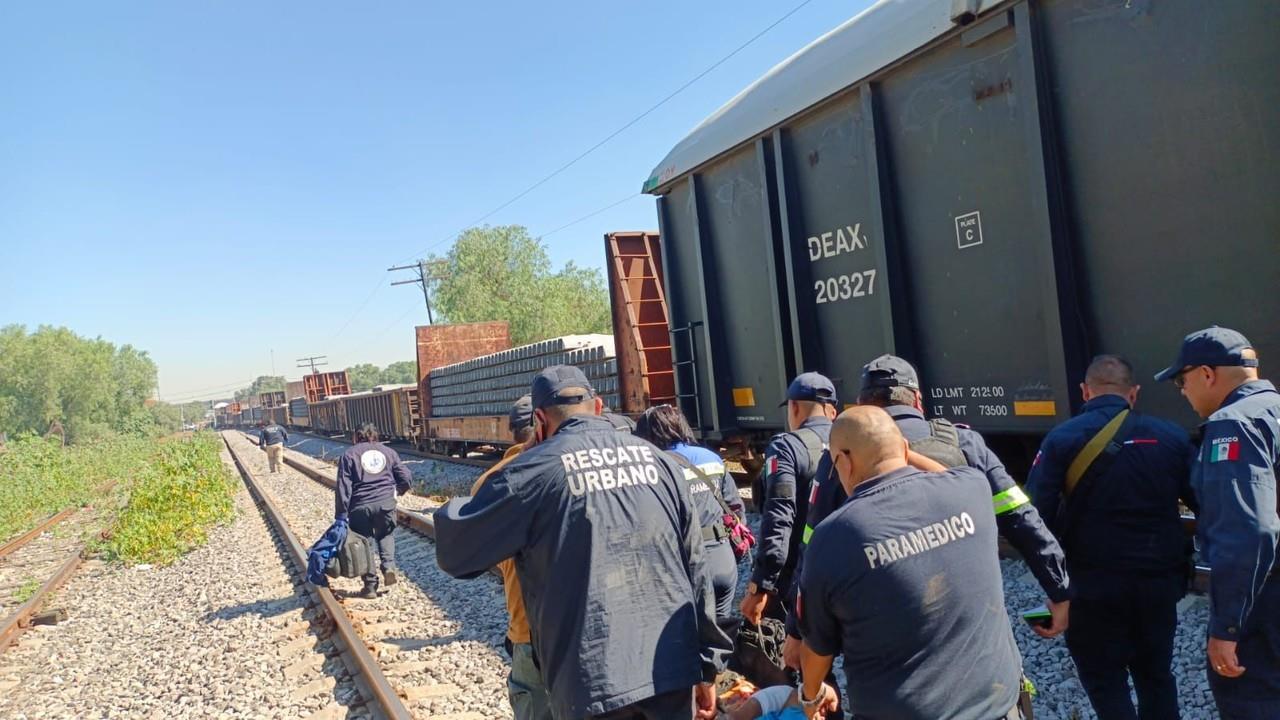 Locomotora de Ferrosur a la altura del municipio de Ecatepec, en el Estado de México. Imagen: Cortesía.