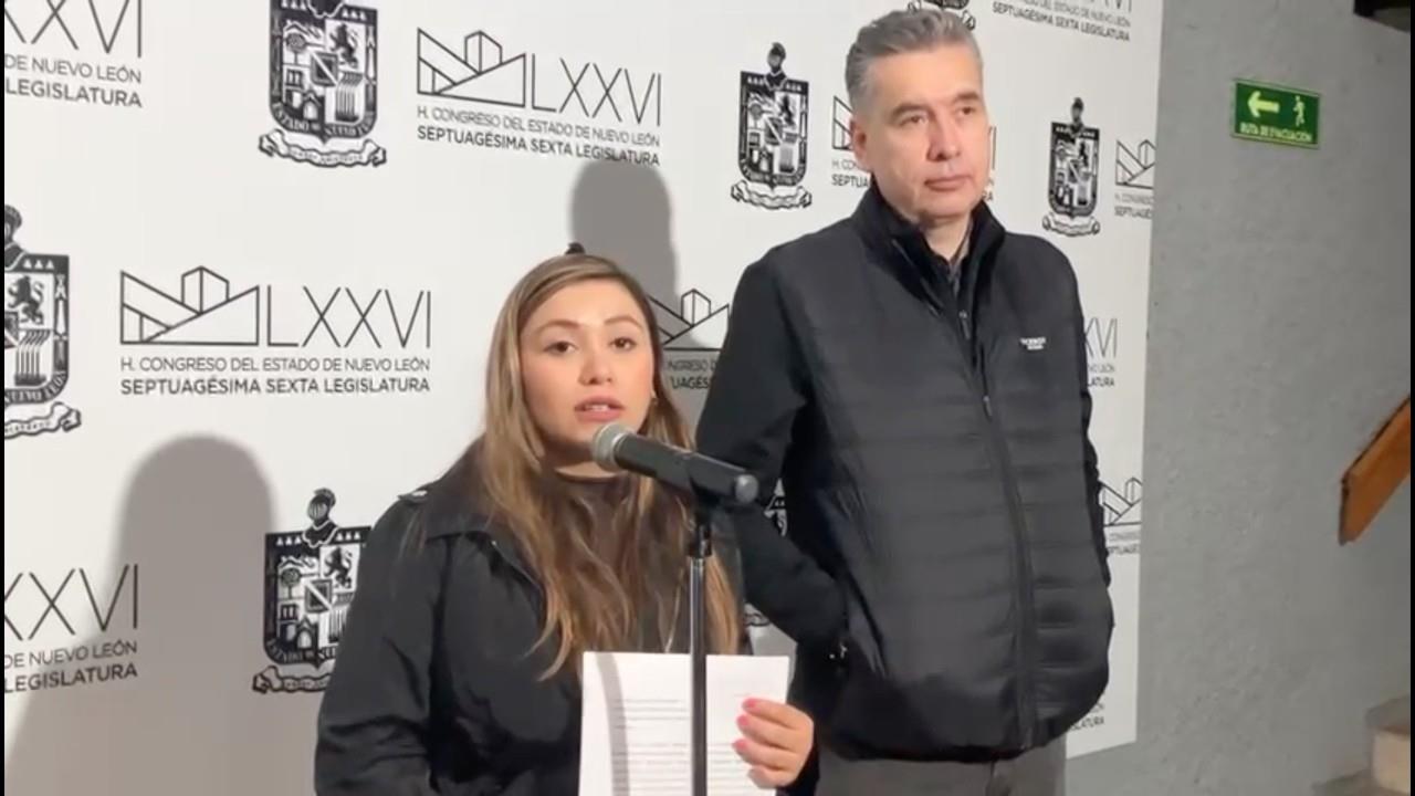 Proponen Waldo Fernández y Anylú Bendición actas de defunción gratis