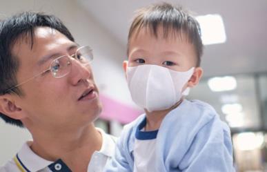 OMS en alerta por aumento en enfermedades respiratorias en niños de China