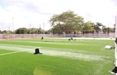 Tendrá Umán cancha nueva de pasto sintético