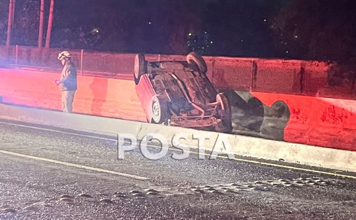 El percance ocurrió sobre la Carretera Nacional de norte a sur pasando la Estanzuela. Foto: Raymundo Elizalde.