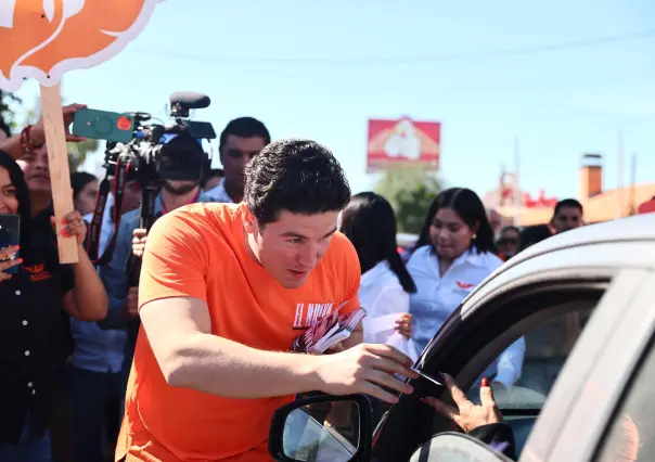 Convive Samuel García con simpatizantes de Movimiento Ciudadano en Torreón