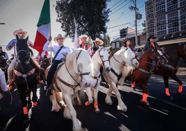 Con botas y sombrero, Samuel García arranca precampaña en Jalisco