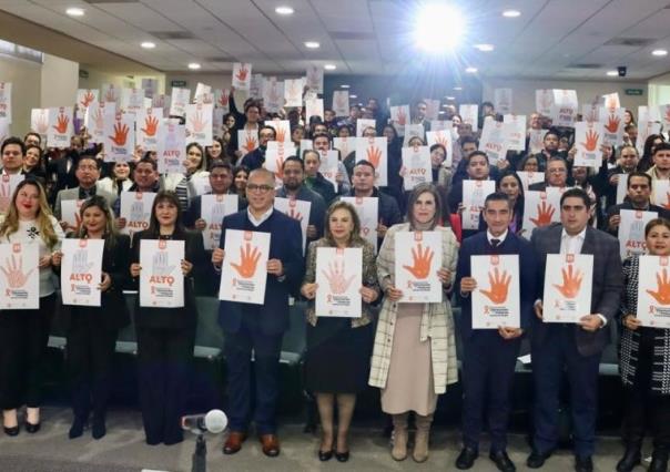 Clausuran ciclo de conferencias contra la violencia hacia las mujeres