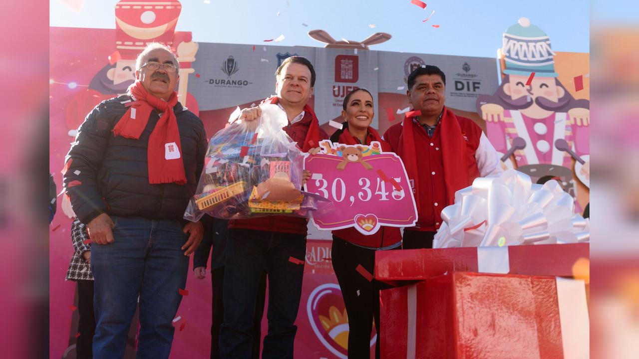 Cifra histórica: Reúne Radio Maratón 233 mil 817 juguetes