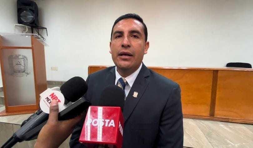 Santos tomó protesta hoy como director del instituto. (Fotografía: Marco Juárez)
