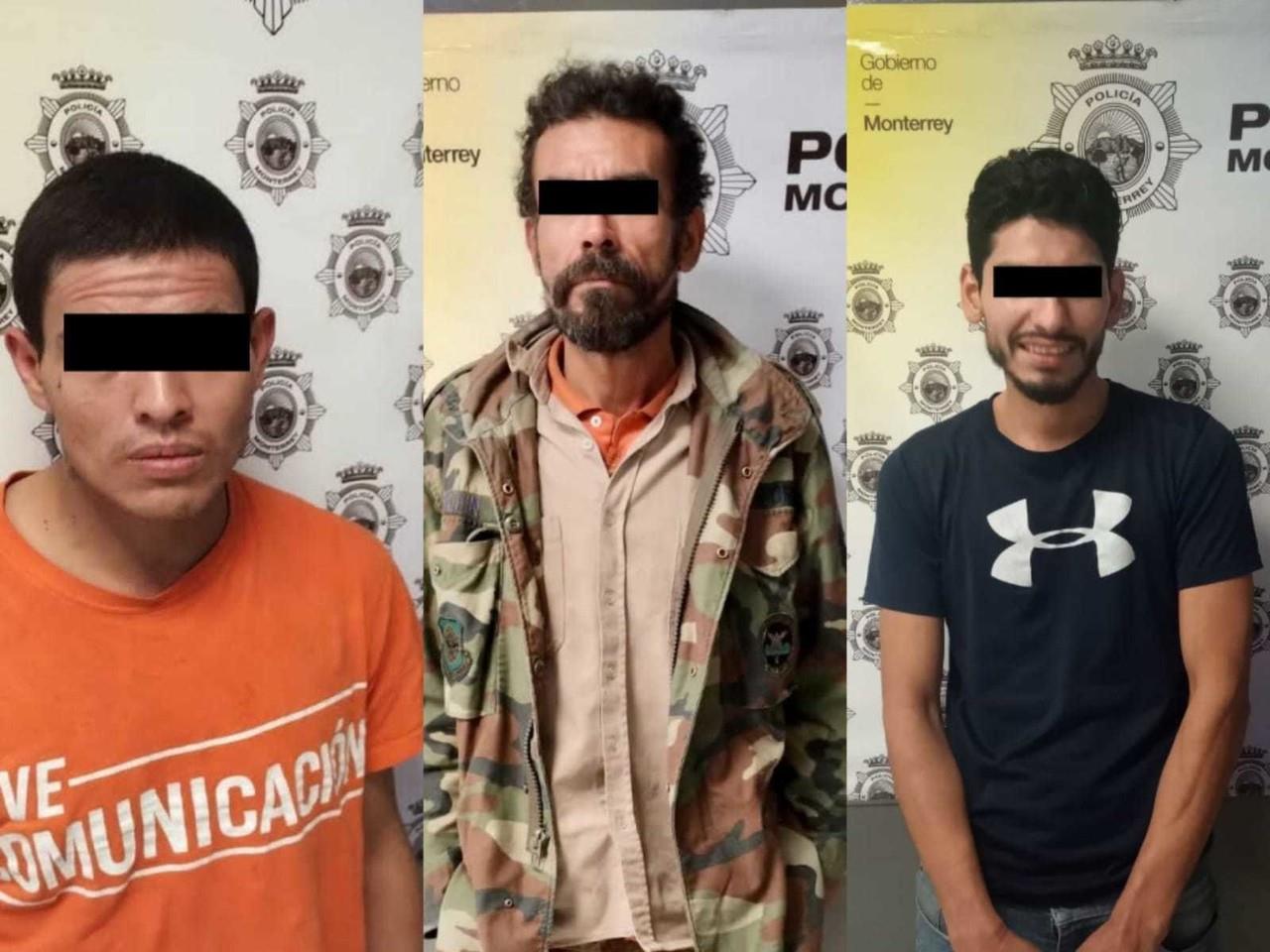 Los tres hombres fueron trasladados a las instalaciones de la Policía de Monterrey, donde quedaron a disposición de las autoridades correspondientes. Foto: Especial.
