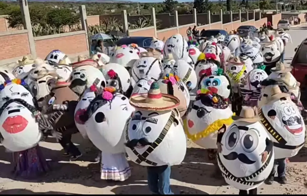 Celebran el 20 de Noviembre con el proyecto Huevos a la Mexicana. Foto. Captura de Imagen