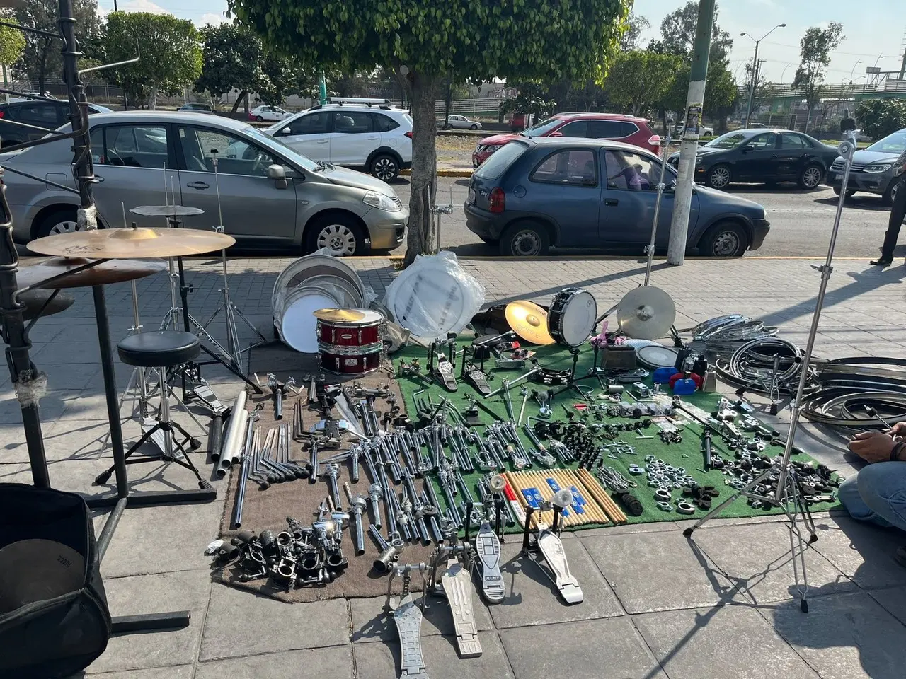 El bazar se instala desde las 8 de la mañana hasta las 6 de la tarde. Imagen: POSTA.