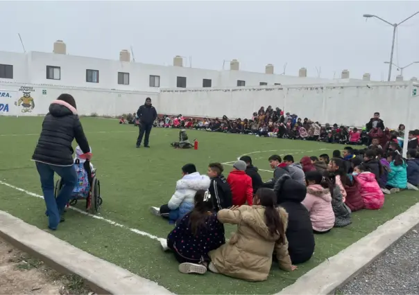 Programa Conoce a tu Bombero: Charlas y demostraciones en escuela de Saltillo