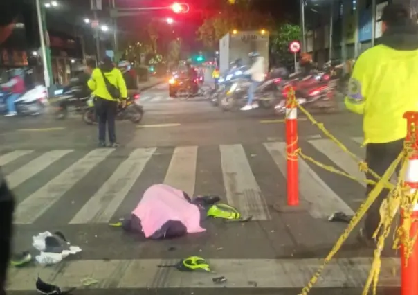 Muere motociclista arrollado por camión de carga en la colonia Doctores