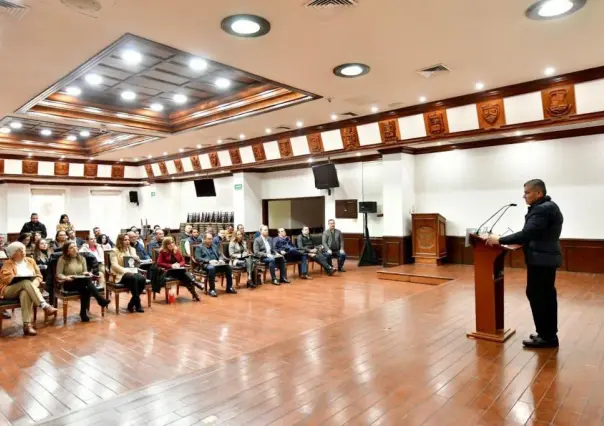 Sostiene Miguel Riquelme última reunión con integrantes de su gabinete