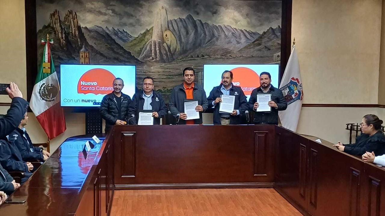 El alcalde explicó que se realizarán operativos para registrar cualquier actividad que dañe al medio ambiente en el Parque, las cuales serán suspendidas de inmediato. Foto: Pablo González