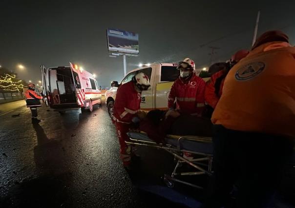 Choque deja una mujer herida en Parque Industrial de Santa Catarina