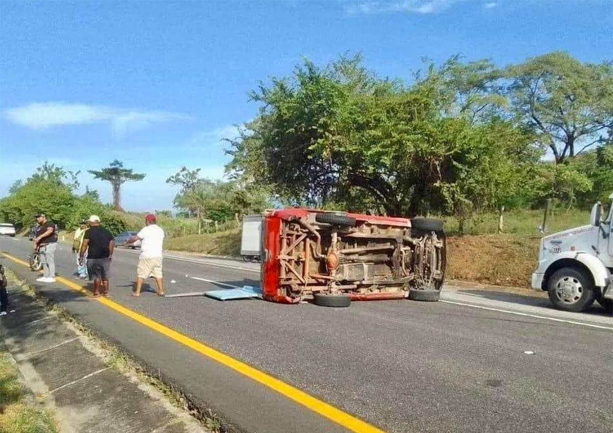 Los hechos ocurrieron a la altura del ejido el Carmen, sobre el tramo carretero Mapastepec- Pijijiapán. Foto: Especial.