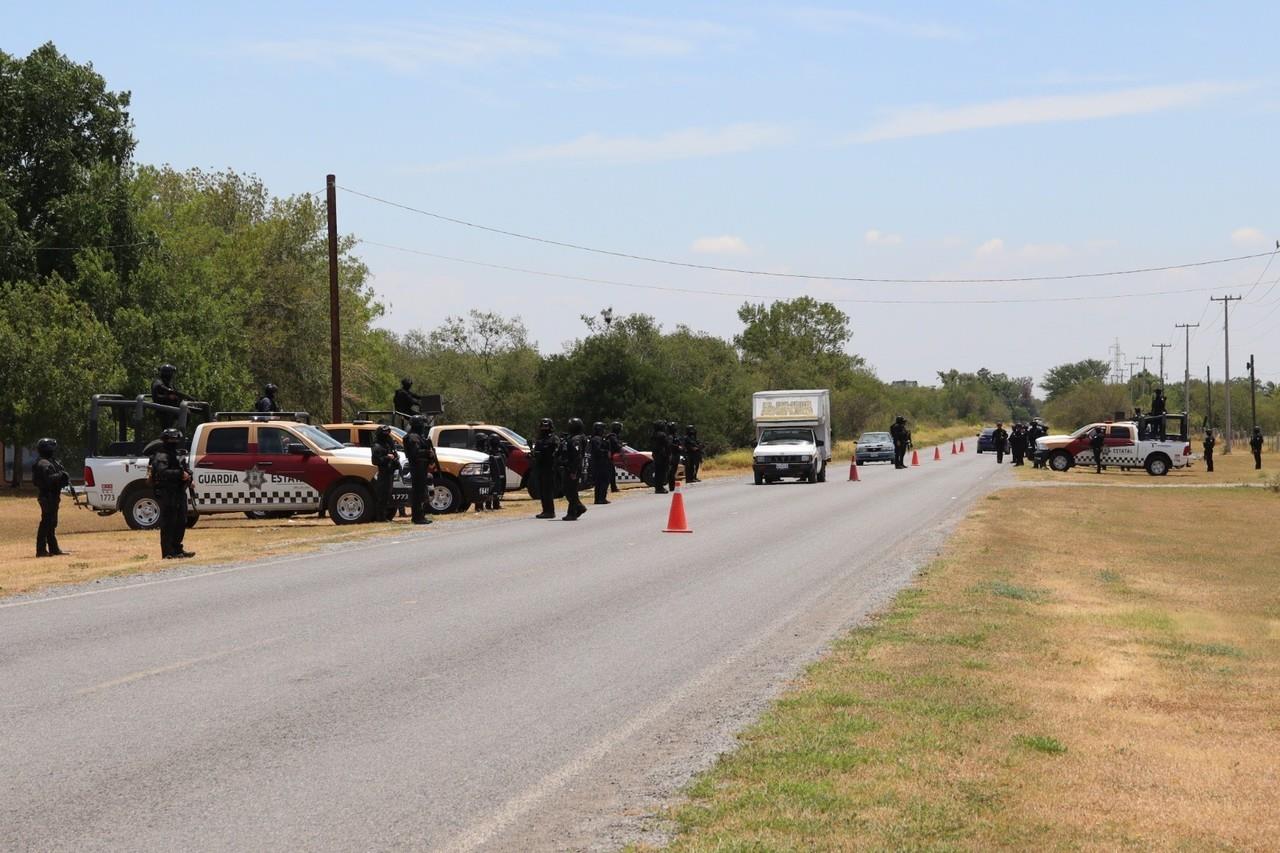 Despliegue de elementos de la Guardia Estatal en carreteras de Tamaulipas. Foto: Agencia.