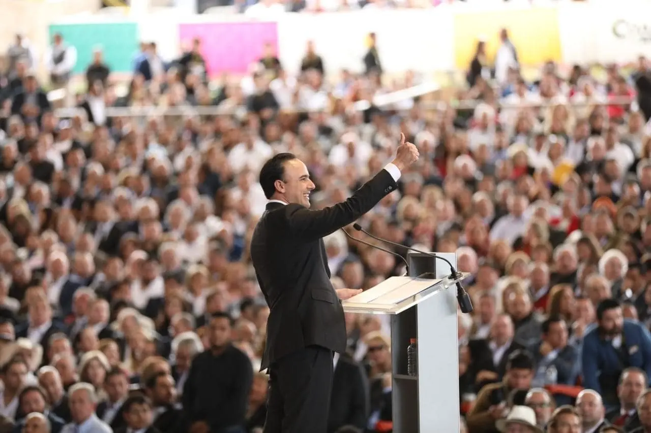 Jiménez tomó protesta como gobernador constitucional de Coahuila. (Fotografía: Manolo Jiménez)