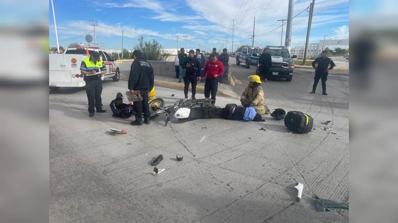 Mujer motociclista muere en impresionante accidente