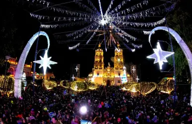 Se ilumina la ciudad de navidad