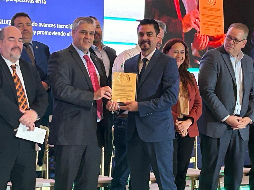 Entregan Premio NL en Ciencia, Tecnología e Innovación