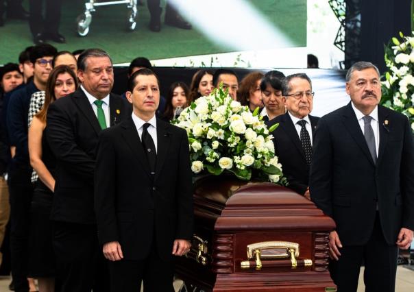 Rector Santos Guzmán lidera emotiva ceremonia en honor al Ing. Cedillo Garza
