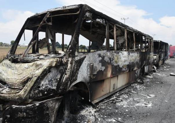 Ixtlahuaca: Está que arde el conflicto entre transportistas (VIDEO)