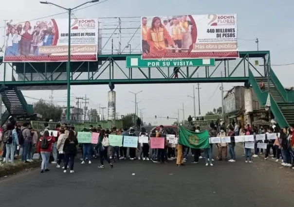 Denuncian con bloqueo corrupción en la UAEMex-Chimalhuacán