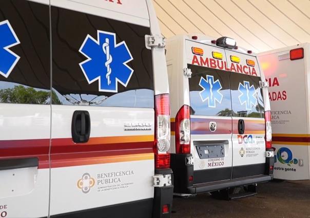 Entrega gobernador 32 ambulancias y aparatos funcionales