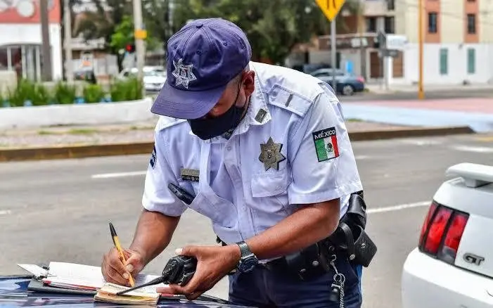 ¡Alto a las mordidas! Piden transparencia en infracciones de tránsito