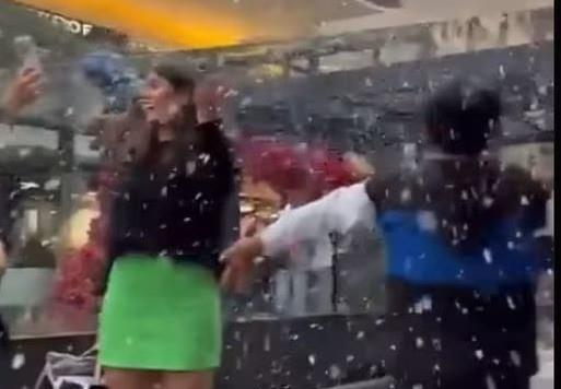 En dichos videos se observa a la gente de disfrutar de la inusual nevada y aprovecharon la oportunidad para tener registro del momento. Foto: Facebook Jalisco Rojo.