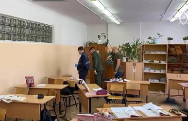 Niña abre fuego en escuela de Rusia; deja 1 muerto y 5 heridos