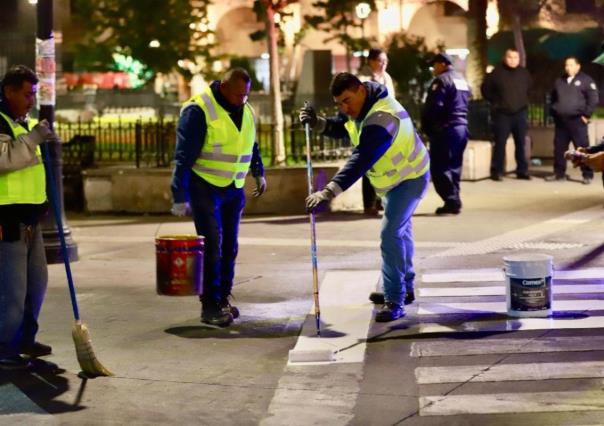 Señalizan áreas peatonales del Centro de Saltillo a fin de evitar accidentes