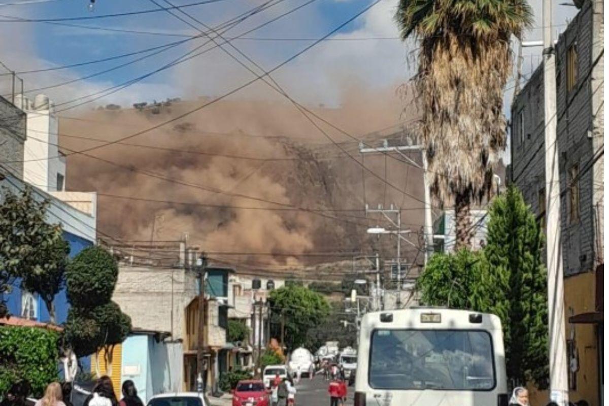 VIDEO: Se desprende arena de cerro tras sismo en Iztapalapa. Foto: Especial