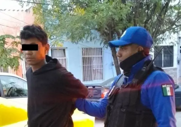 Detienen a hombre por agredir a su pareja