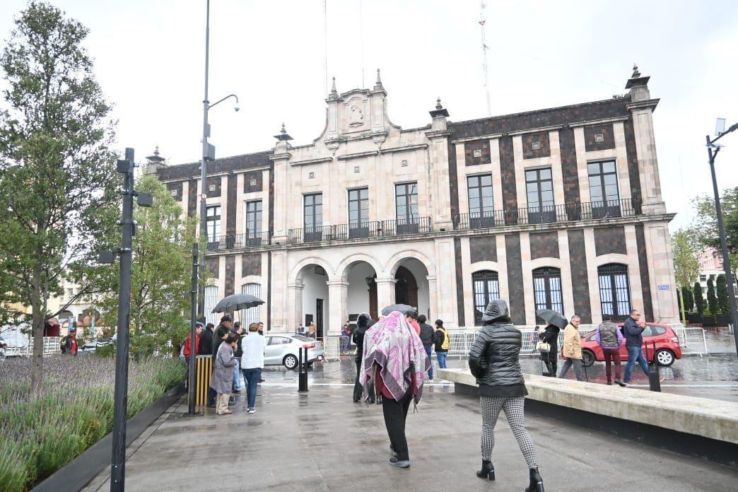 Autoridades supervisan para descartar daños en el municipio. Imagen: Gob. de Toluca.