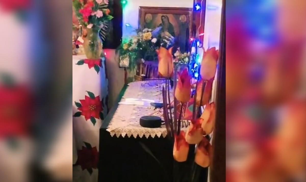 Alexa ha generado polémica entre los cibernautas luego que ayudara a un grupo de devotos a la Virgen de Guadalupe a rezar el Santo Rosario. Foto: TikTok ivanrizo3