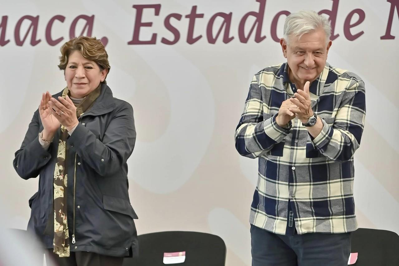 AMLO visitó el Estado de México y ratificó que seguirá apoyando a la entidad a través de los programas sociales. Foto: FB de Delfina Gómez