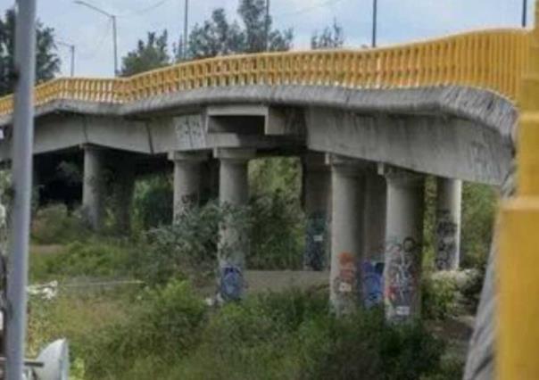 Bloquean vecinos de Neza; exigen reabran un puente