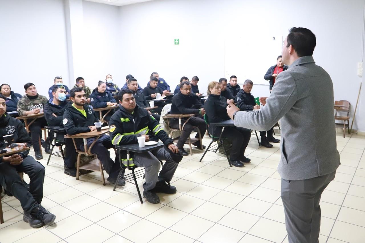 En el curso, denominado “El Rol Policiaco ante el delito electoral: Rumbo al 2024”, se ofrecieron los temas: cómo detectar un delito electoral, cómo proceder ante uno y qué mecanismo de denuncias hay. Foto: Municipio de García.