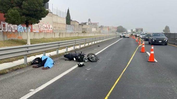 Intensa neblina provoca accidente en el circuito exterior mexiquense. Foto: RRSS