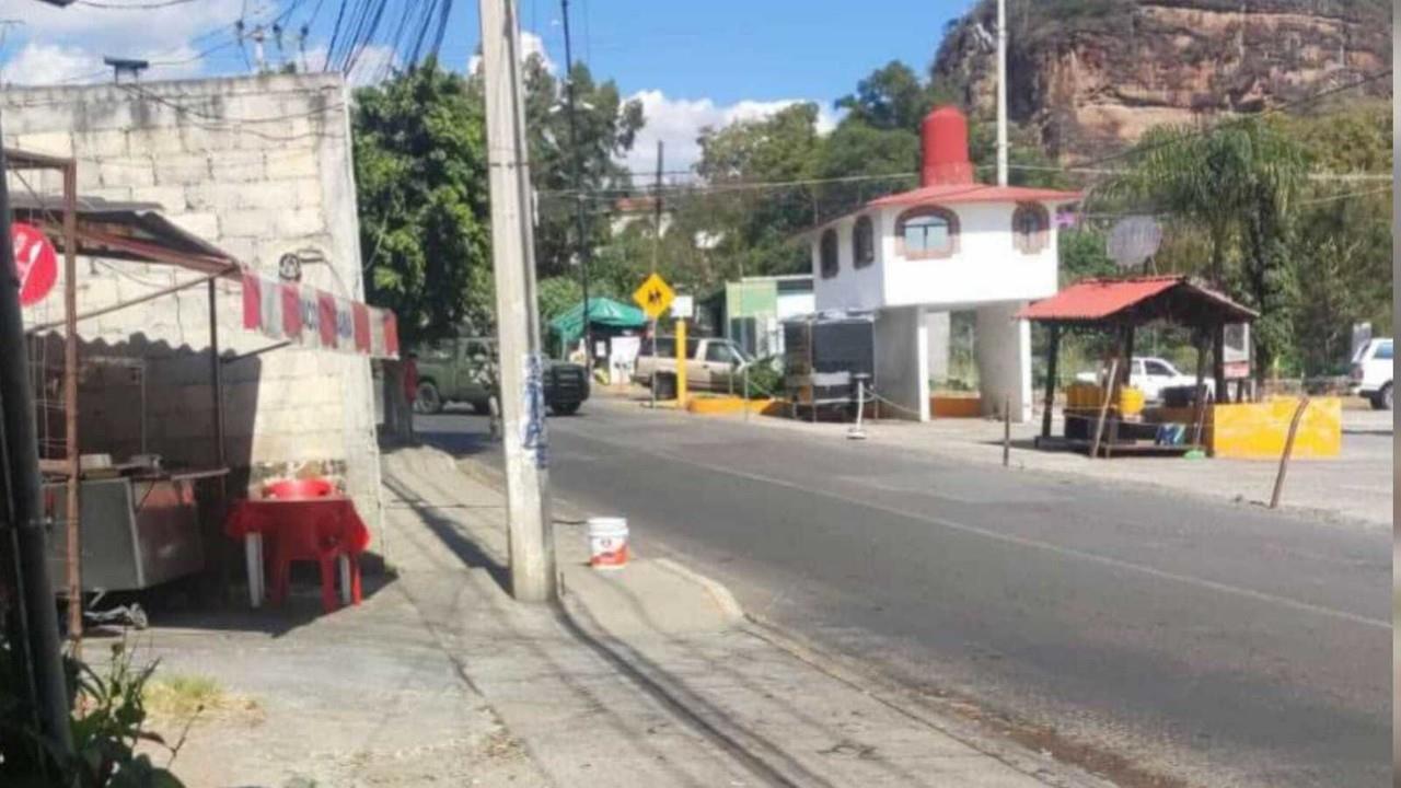 Aunque no hay información oficial, habitantes de Malinalco dicen que resultó un elemento herido durante el ataque. Foto: FB Las News Edomex